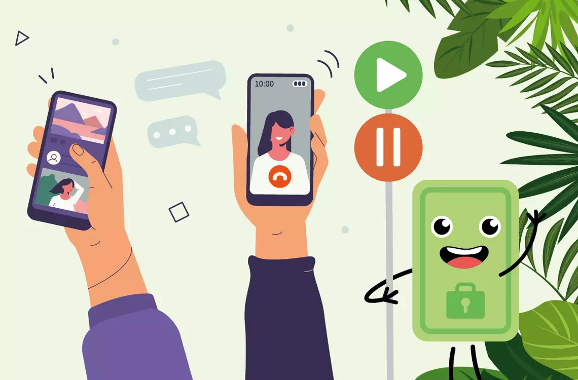 Deux bras levés tenant un smartphone